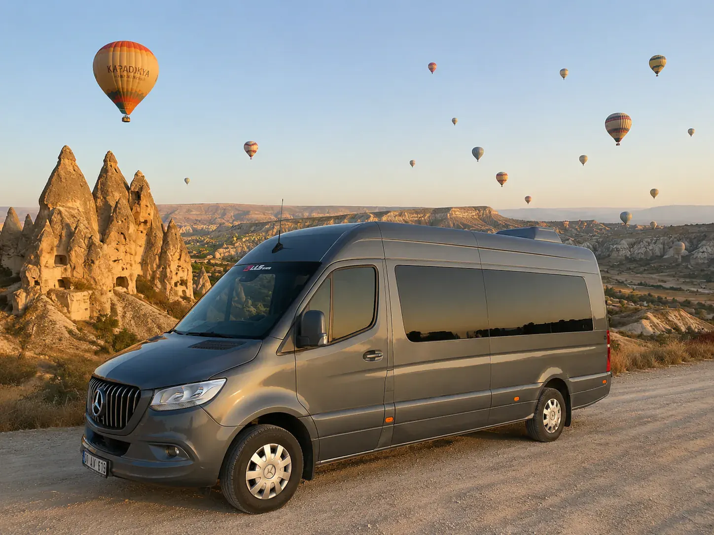 Kayseri'den Kültepe Kaniş Karum ziyaretine giden ULS Turizm Sprinter aracı