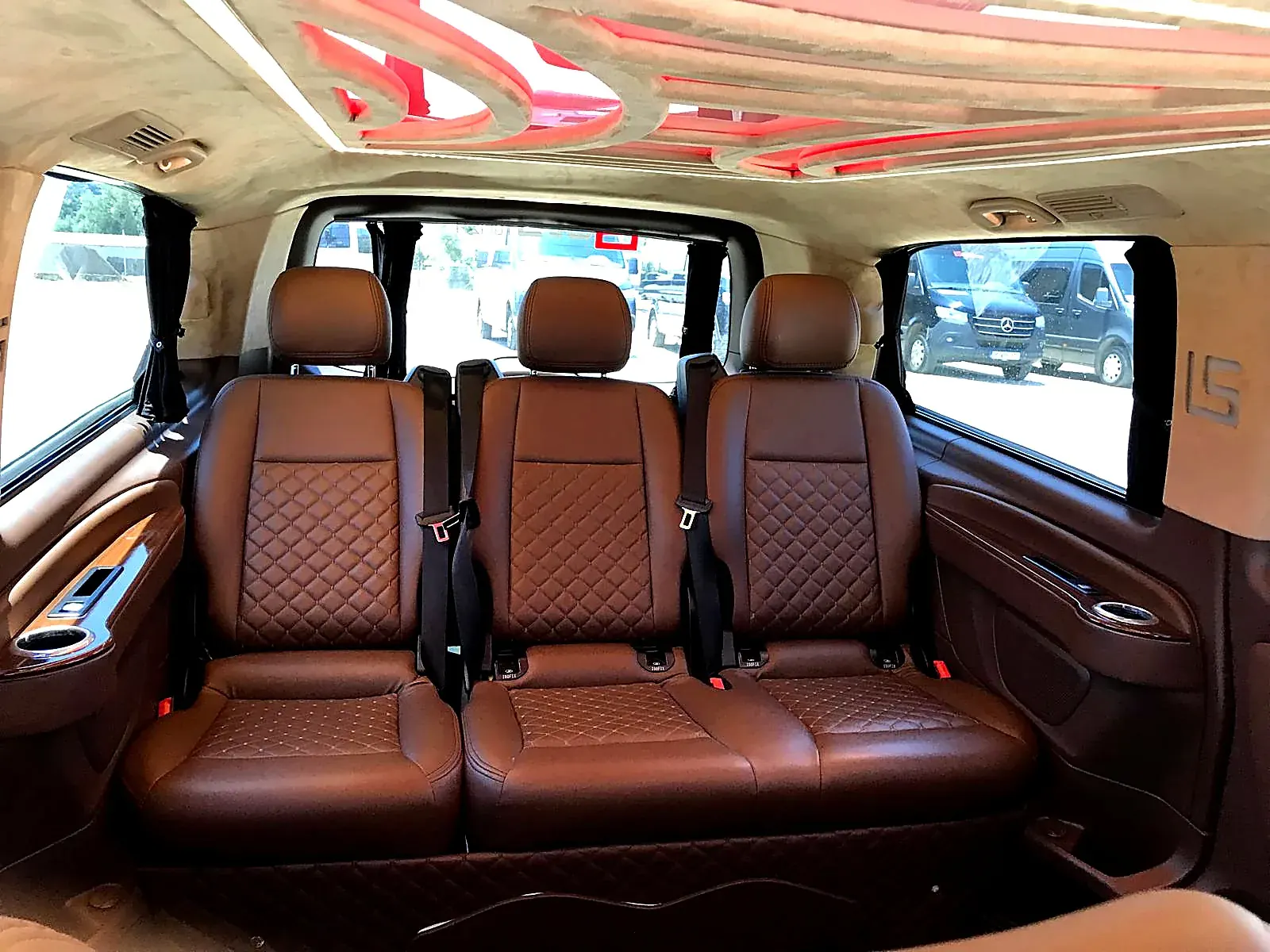 Mercedes Vito özel tasarım iç mekân